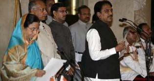 59 new ministers take oath as Indian cabinet extended